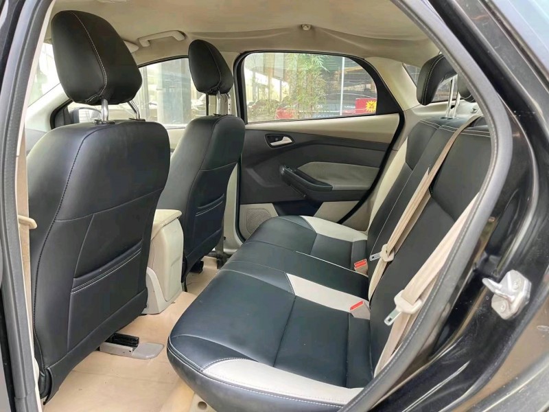 济宁13年福特福克斯4