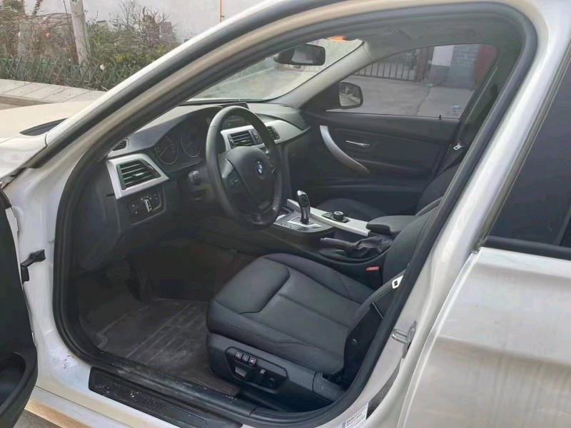 济南14年宝马3系4