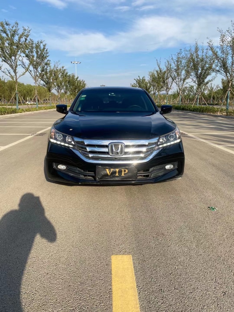 徐州15年本田雅阁1