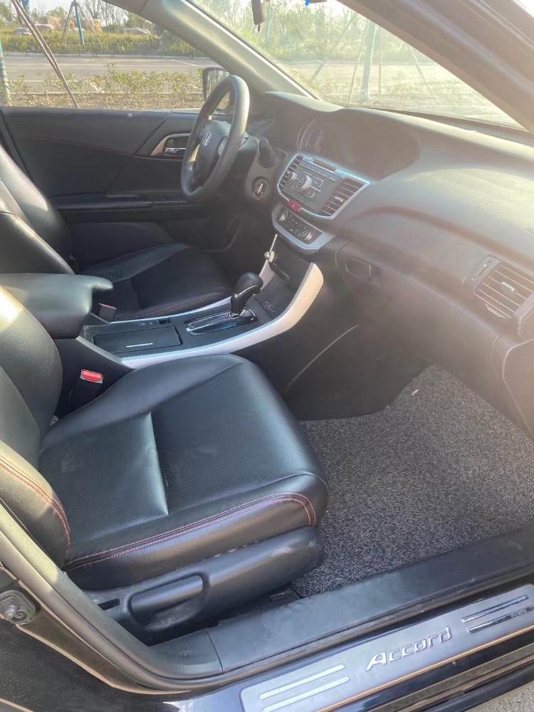 徐州15年本田雅阁7