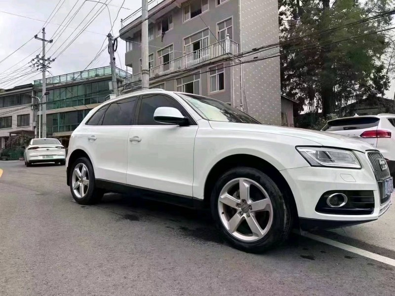 嘉兴17年奥迪Q54