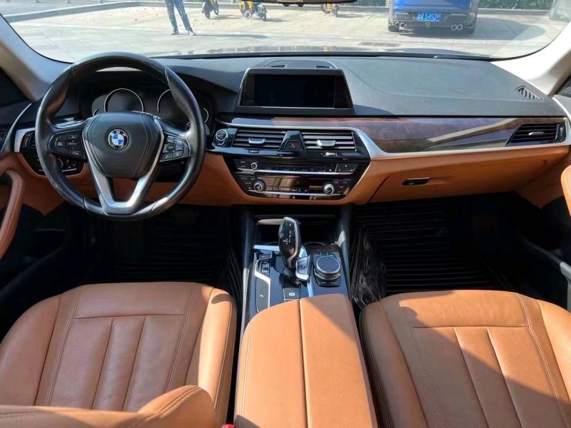 北京17年宝马5系6