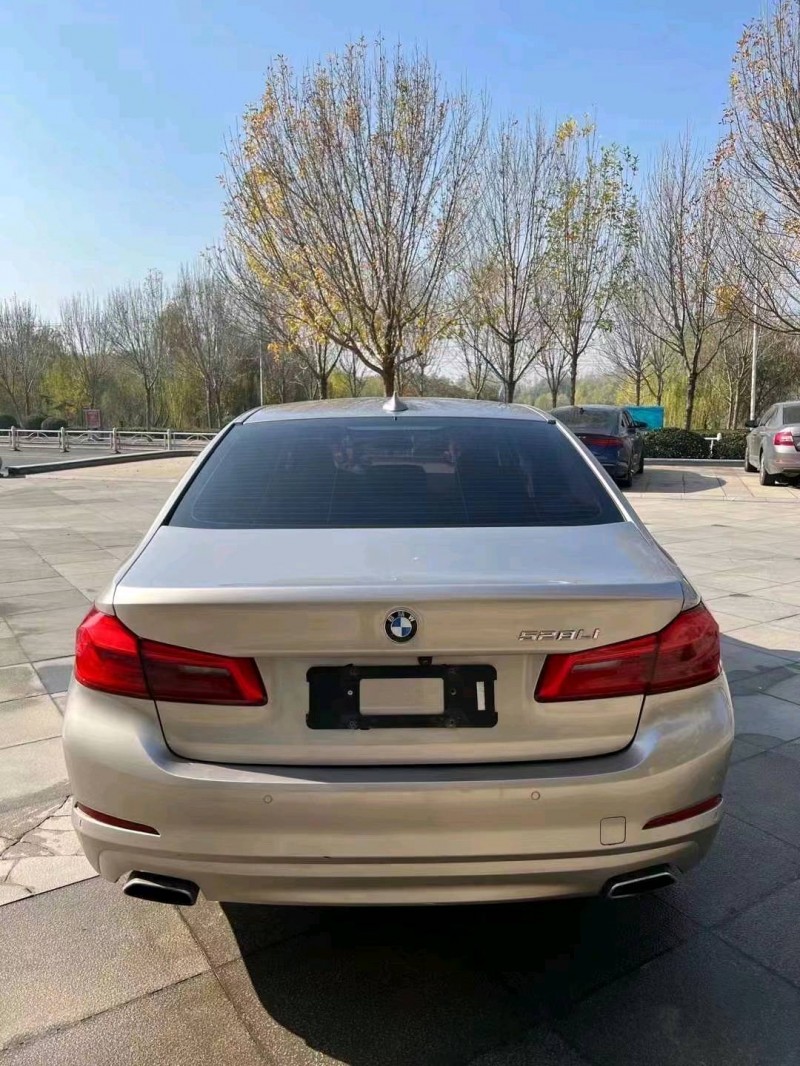 北京17年宝马5系7