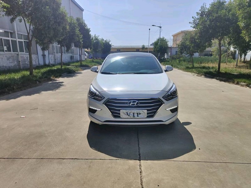 北京20年现代名图1