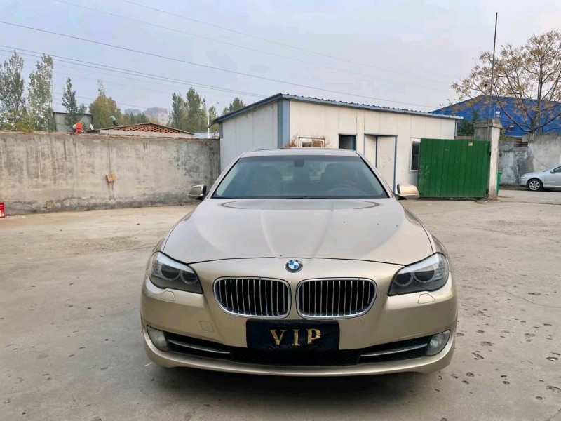 济宁11年宝马5系1