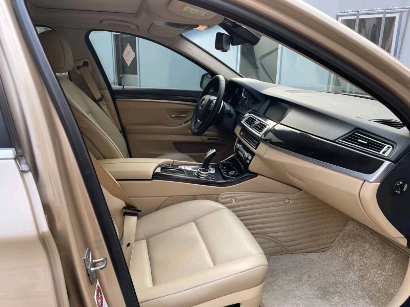 济宁11年宝马5系5