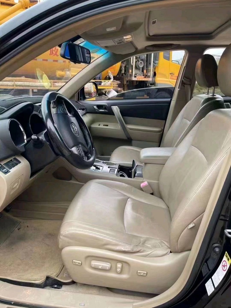 邯郸12年丰田汉兰达7