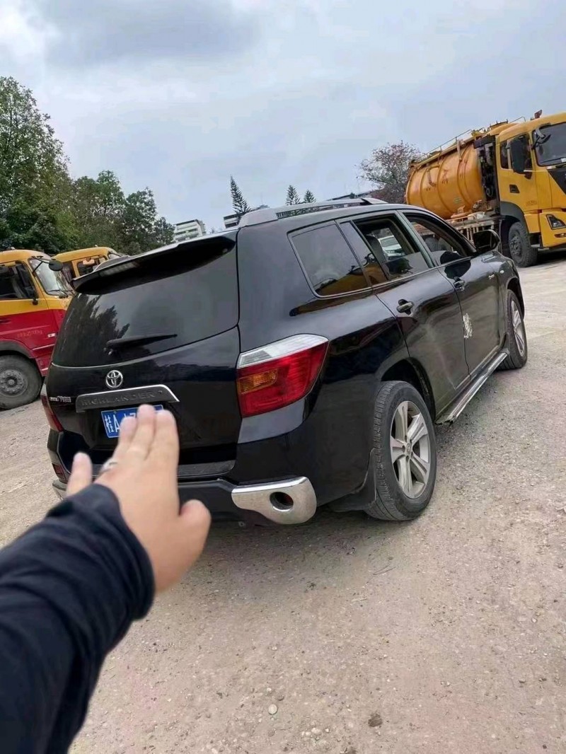 邯郸12年丰田汉兰达9