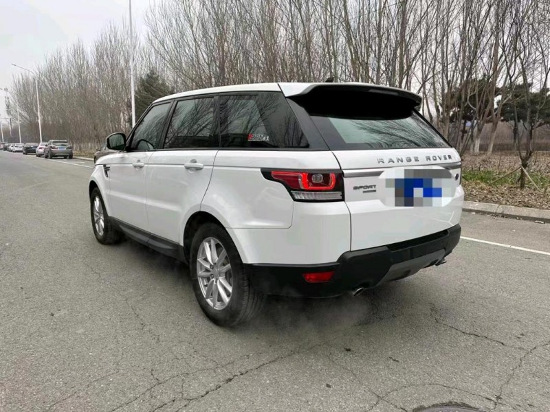 沈阳17年路虎揽胜运动8