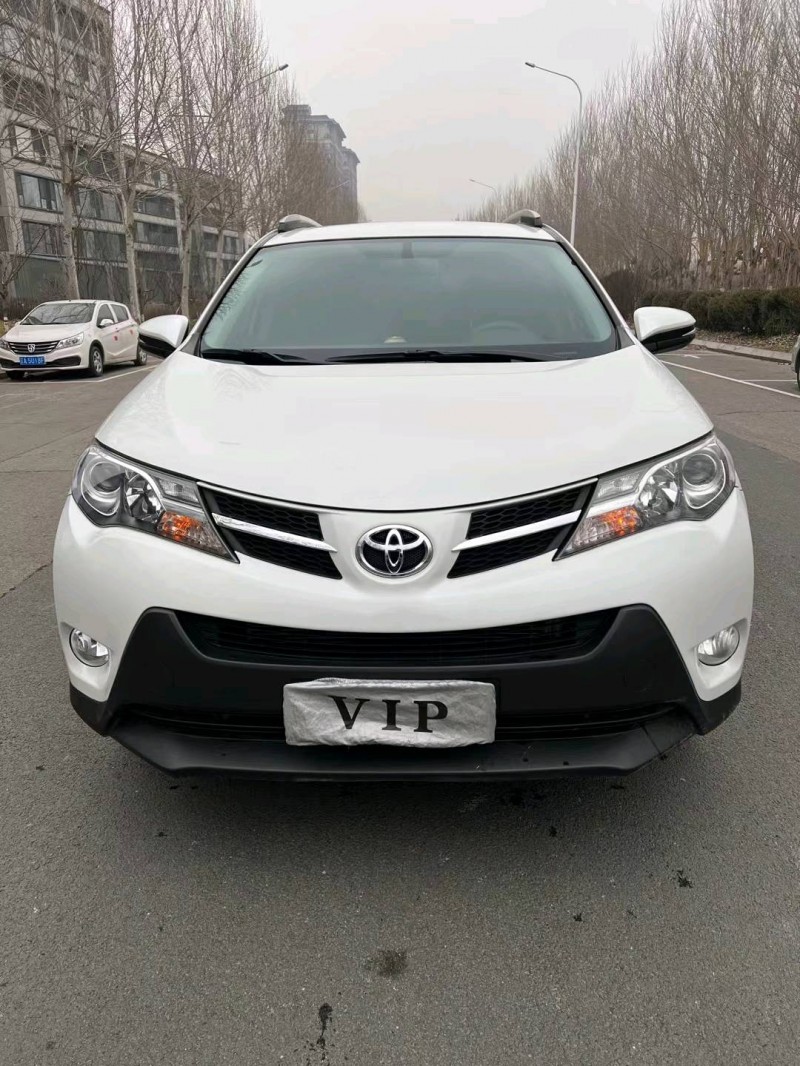 沈阳15年丰田RAV4荣放1