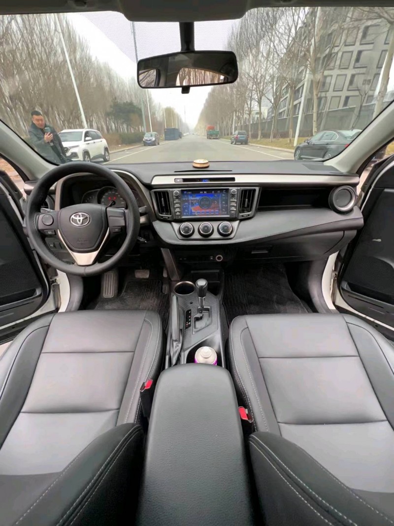 沈阳15年丰田RAV4荣放5