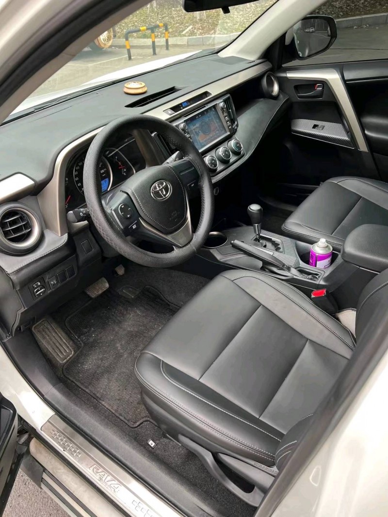 沈阳15年丰田RAV4荣放6