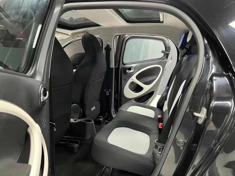 成都17年奔驰smart5