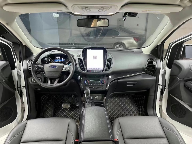 成都21年福特翼虎7