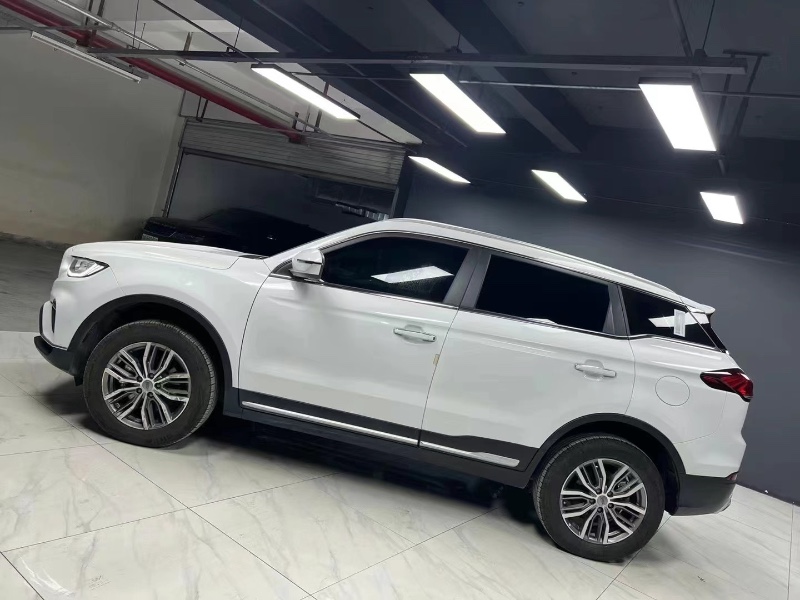 成都21年吉利博越4