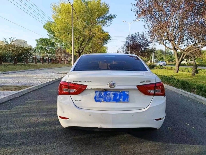 宜春17年别克英朗8