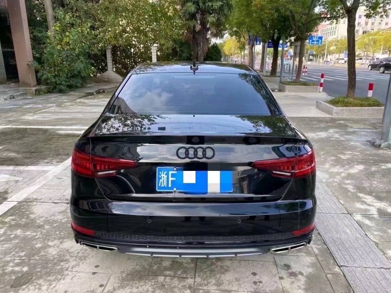 苏州18年奥迪A4L4
