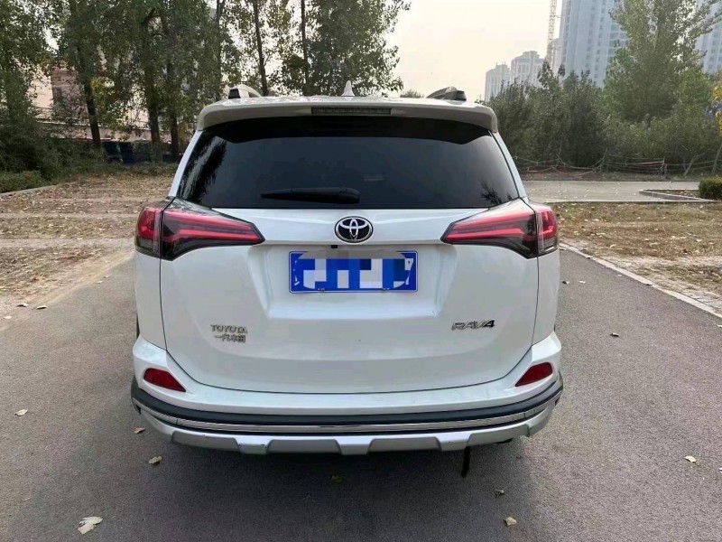 宜春19年丰田RAV4荣放3