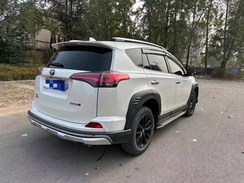 宜春19年丰田RAV4荣放7
