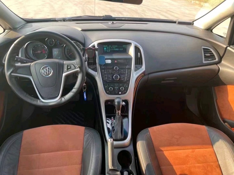 嘉兴14年别克英朗5