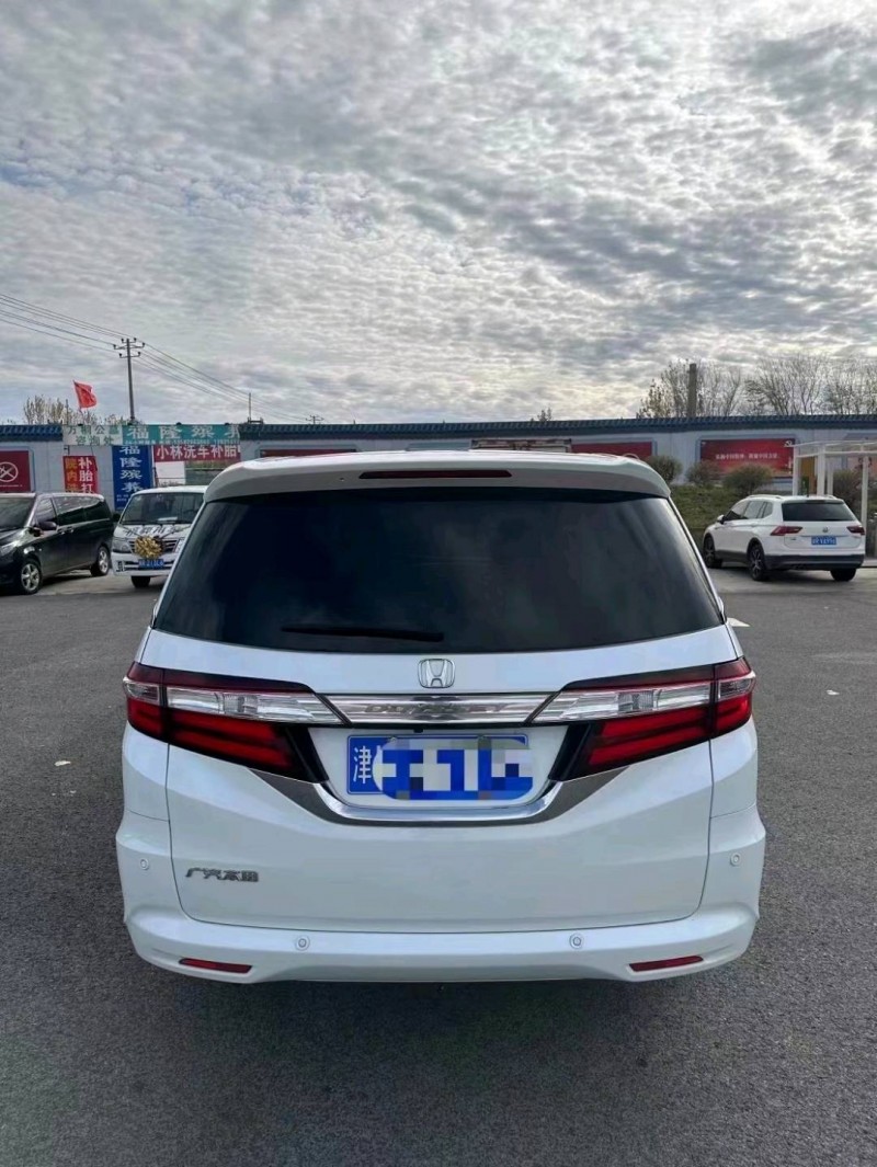 青岛18年本田奥德赛9