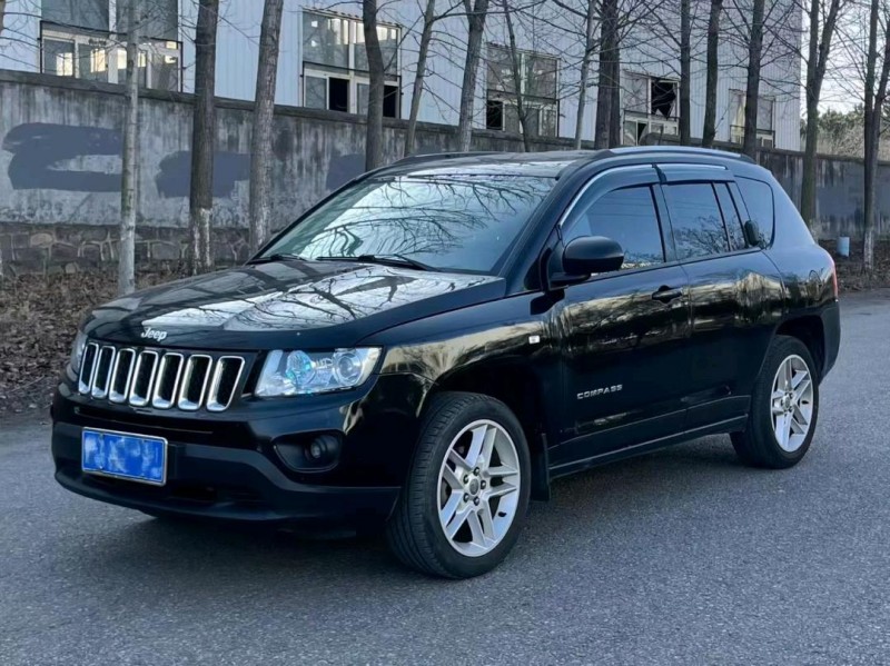 青岛13年Jeep指南者3