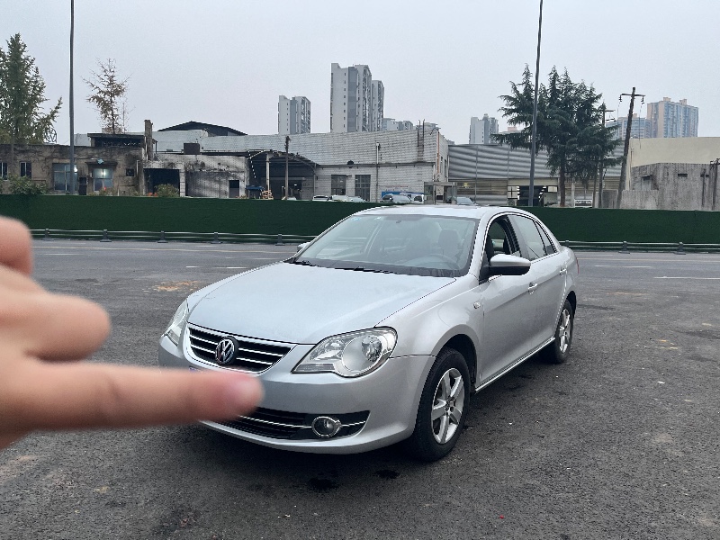 成都11年大众朗逸8