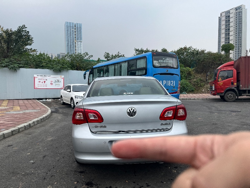 成都11年大众朗逸1