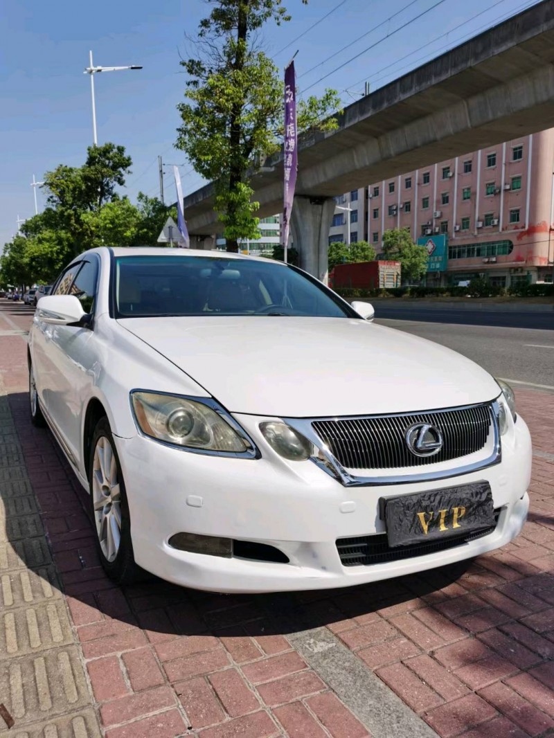 东莞10年雷克萨斯GS3
