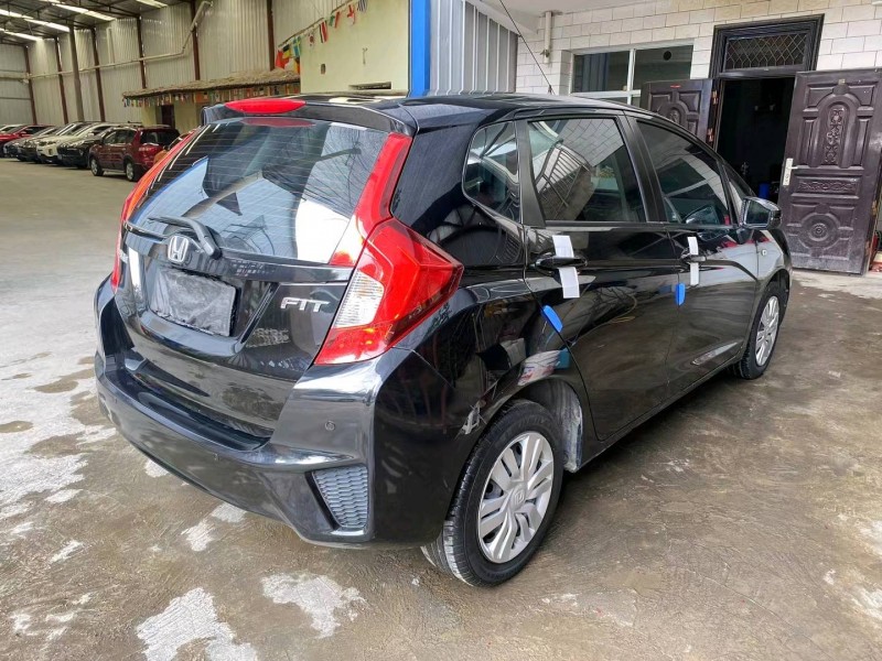 广州16年本田飞度8