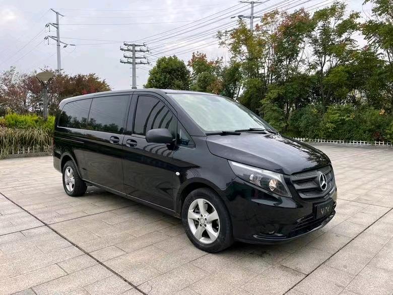 盐城17年奔驰威霆2