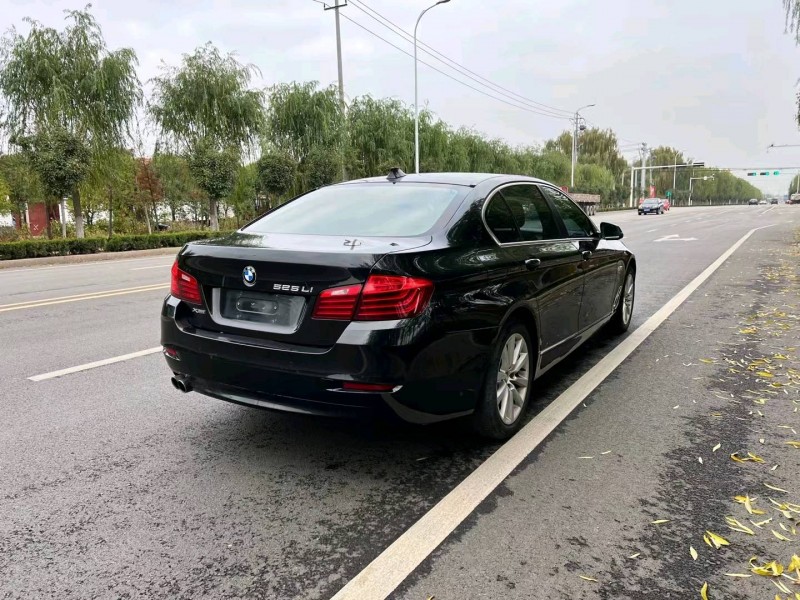 济宁14年宝马5系8