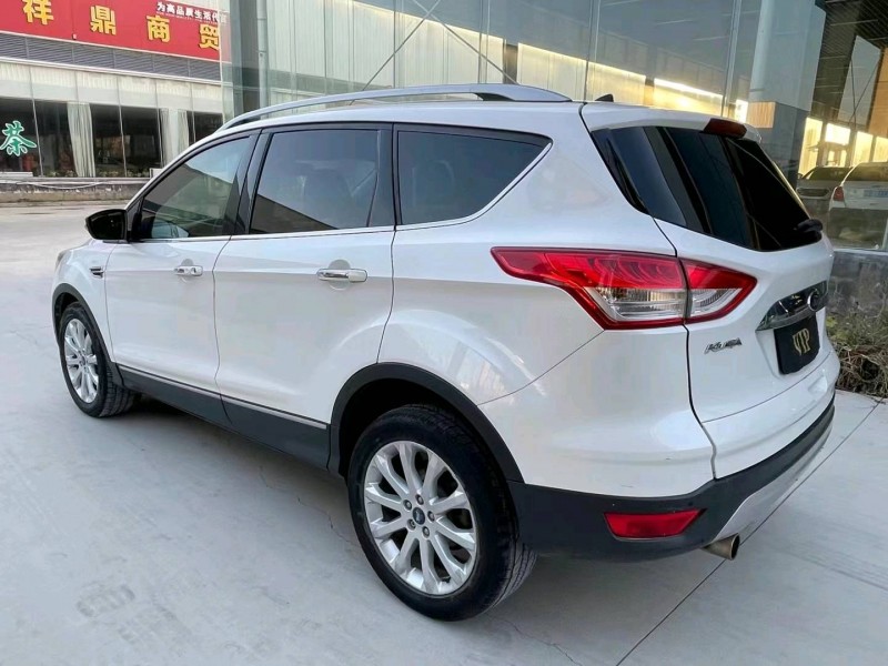 济宁13年福特翼虎7