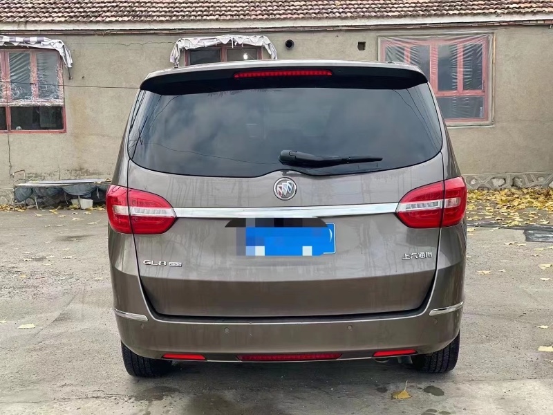 天津18年别克GL82