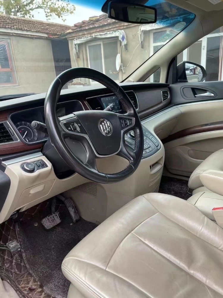 天津18年别克GL89