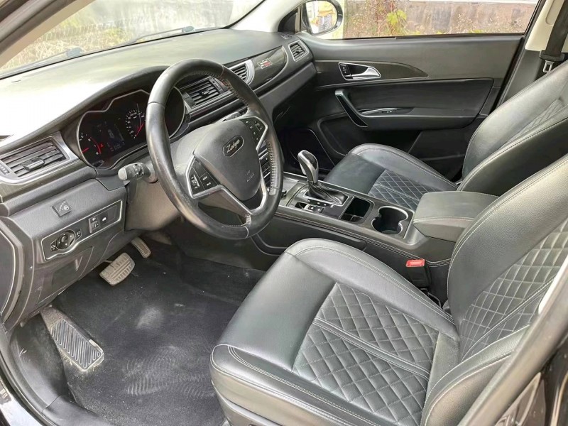 济宁18年众泰Z5604