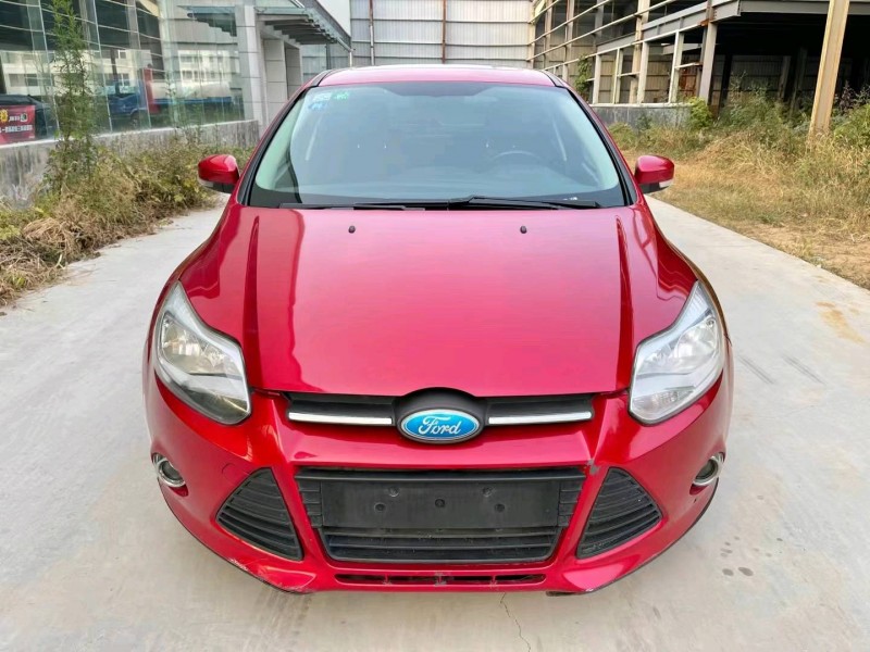 济宁13年福特福克斯9