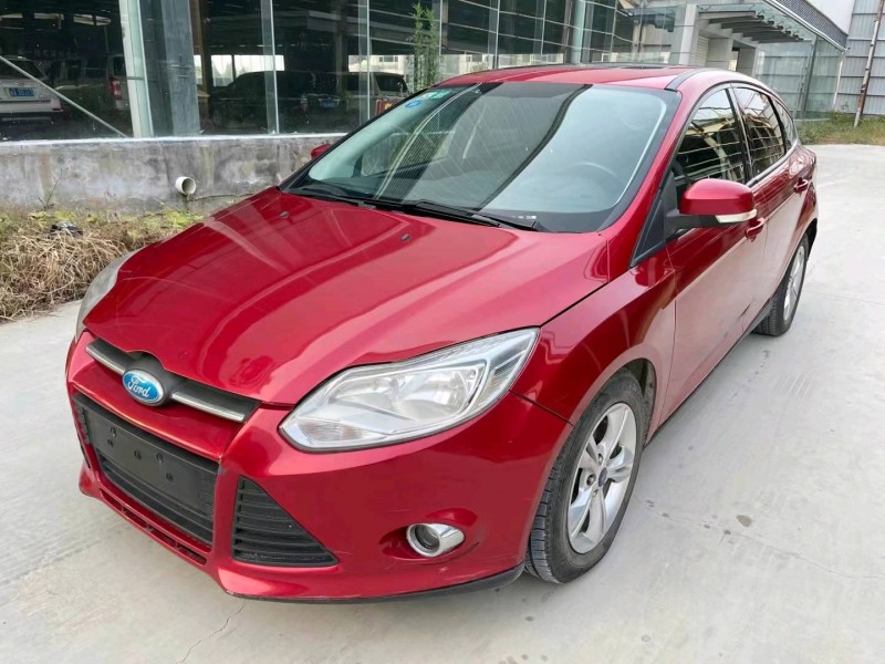 济宁13年福特福克斯7