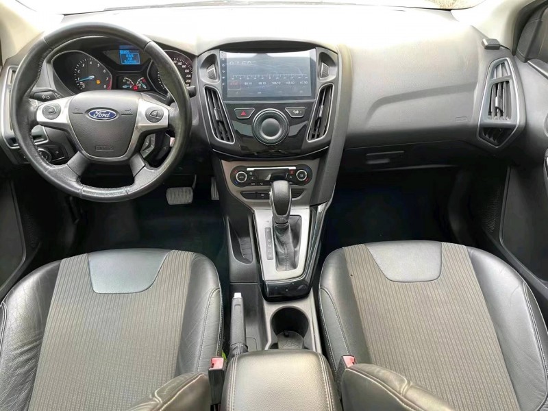 济宁13年福特福克斯5