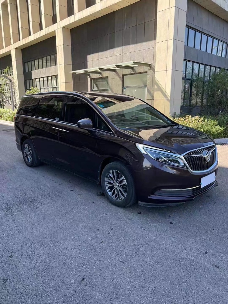 徐州18年别克GL84