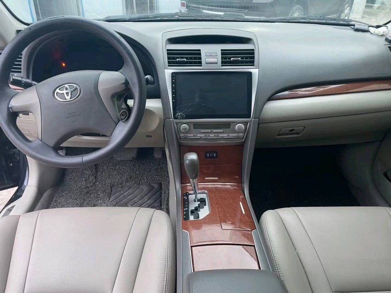 济宁15年丰田凯美瑞4