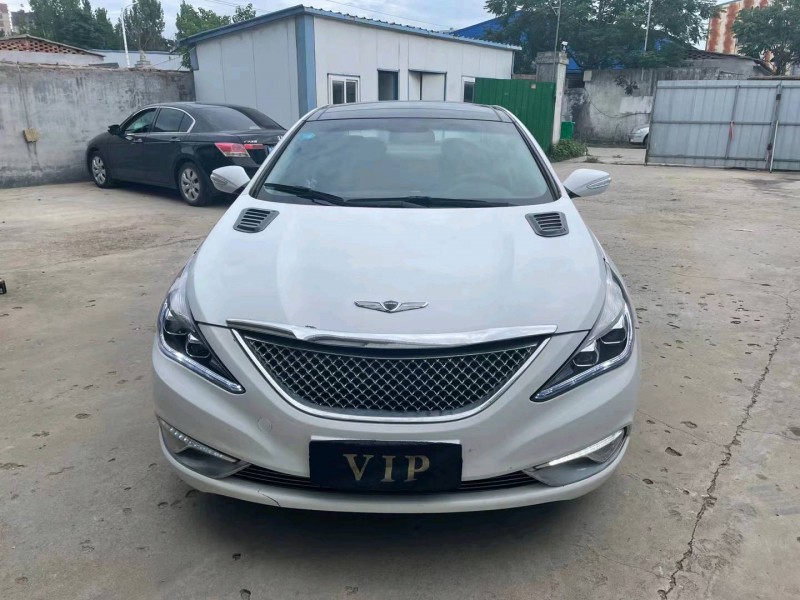 济宁14年现代索纳塔八9