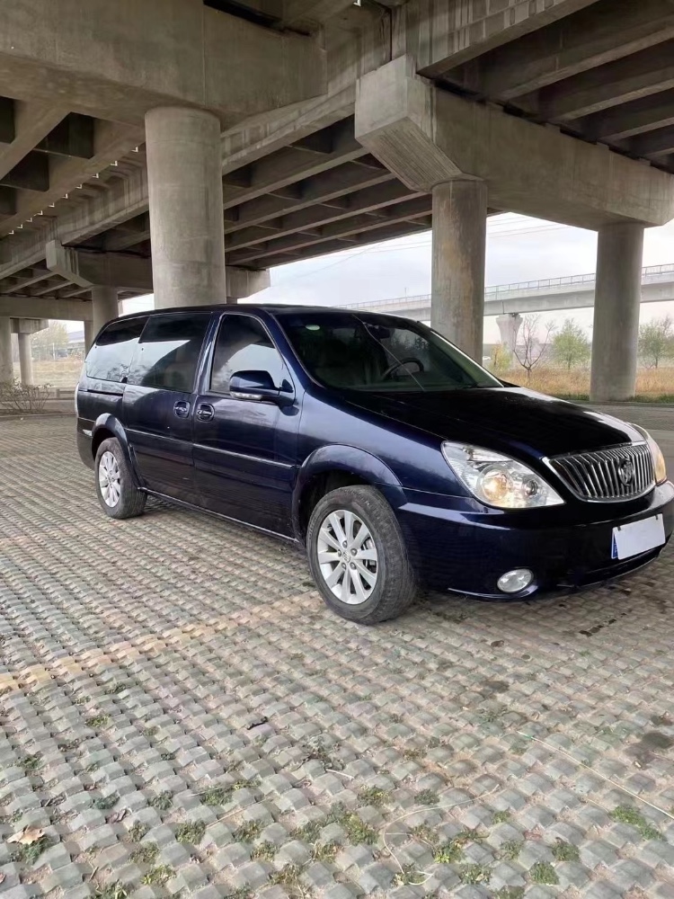 青岛16年别克GL86