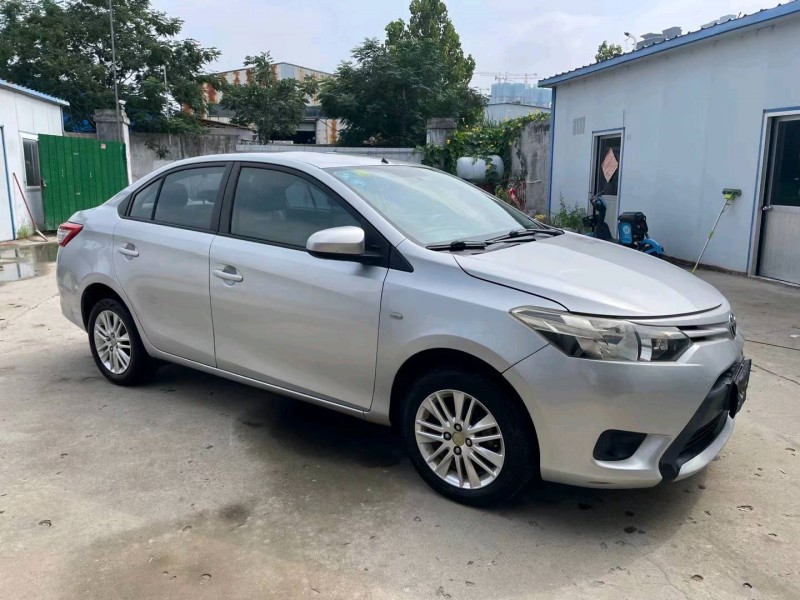 济宁15年丰田威驰8