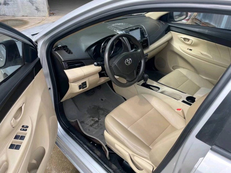 济宁15年丰田威驰4