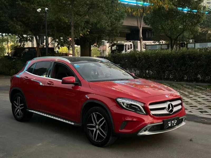 嘉兴16年奔驰GLA3