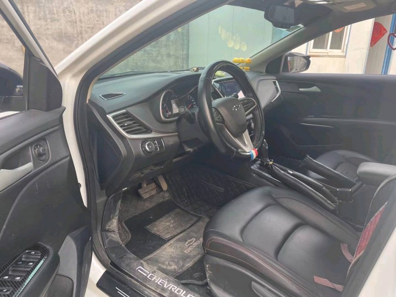 济宁20年雪佛兰科鲁泽6