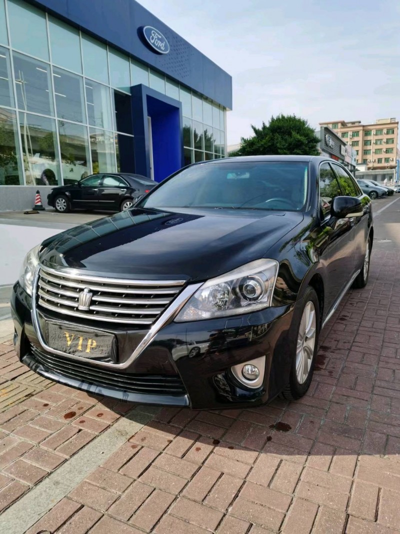 东莞13年丰田皇冠2