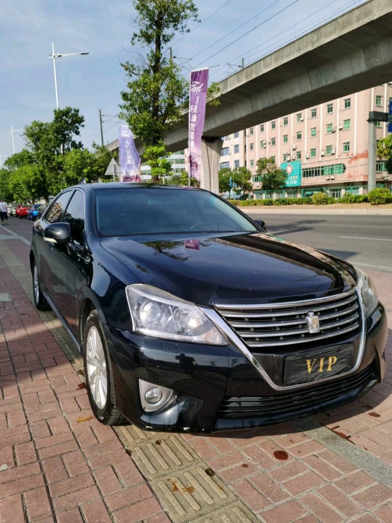 东莞13年丰田皇冠3