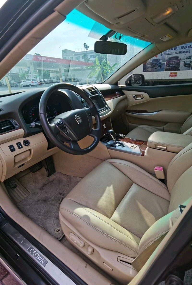 东莞13年丰田皇冠6